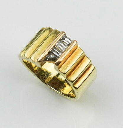 Vintage Diamond Ribbed Ring